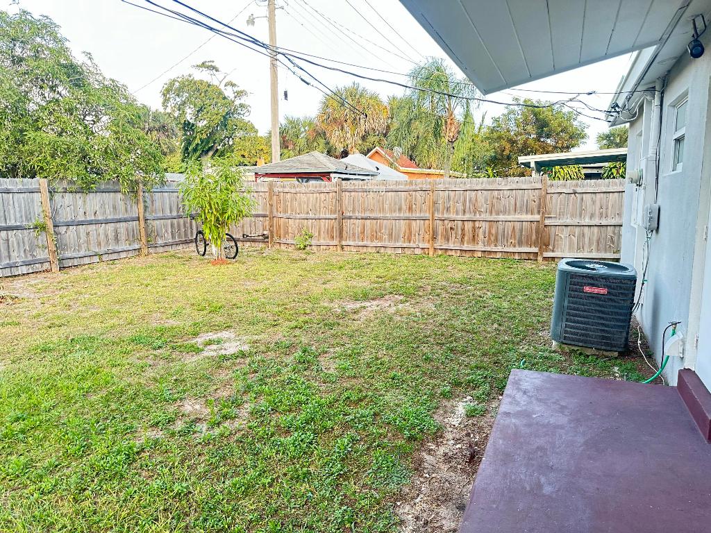 NORTH PALM BCH 4 - Residential