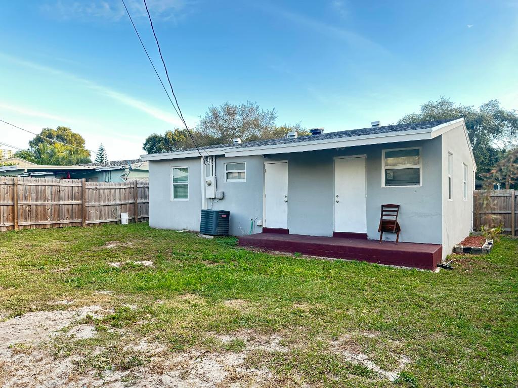 NORTH PALM BCH 4 - Residential