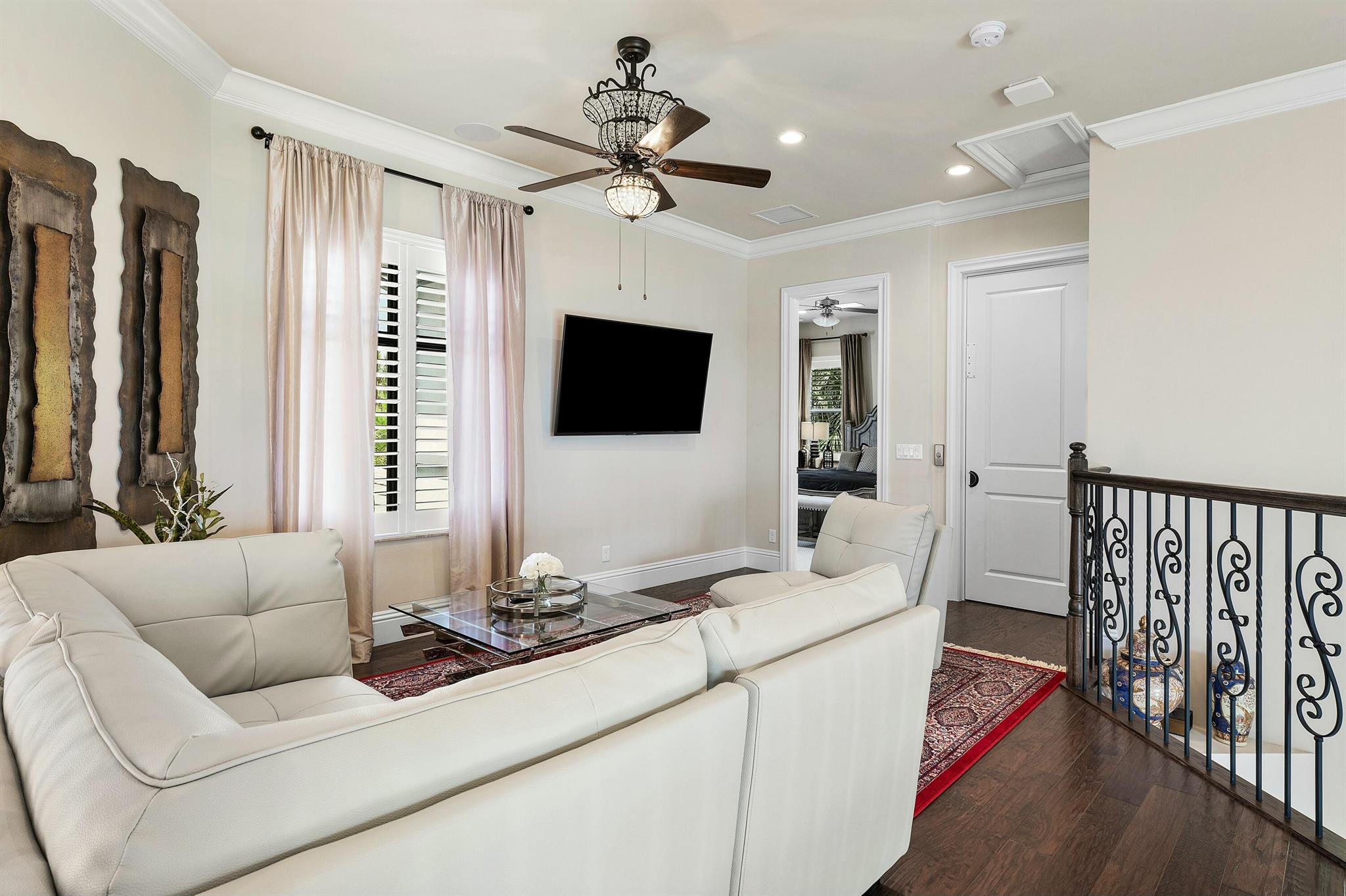 ROYAL PALM POLO - Residential