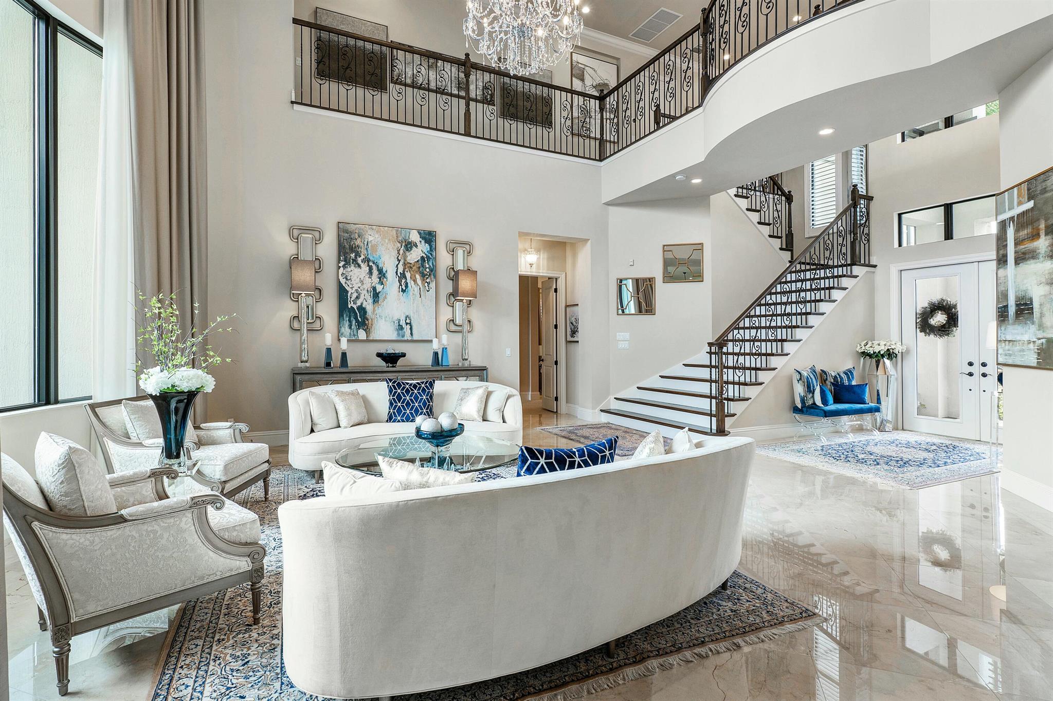 ROYAL PALM POLO - Residential