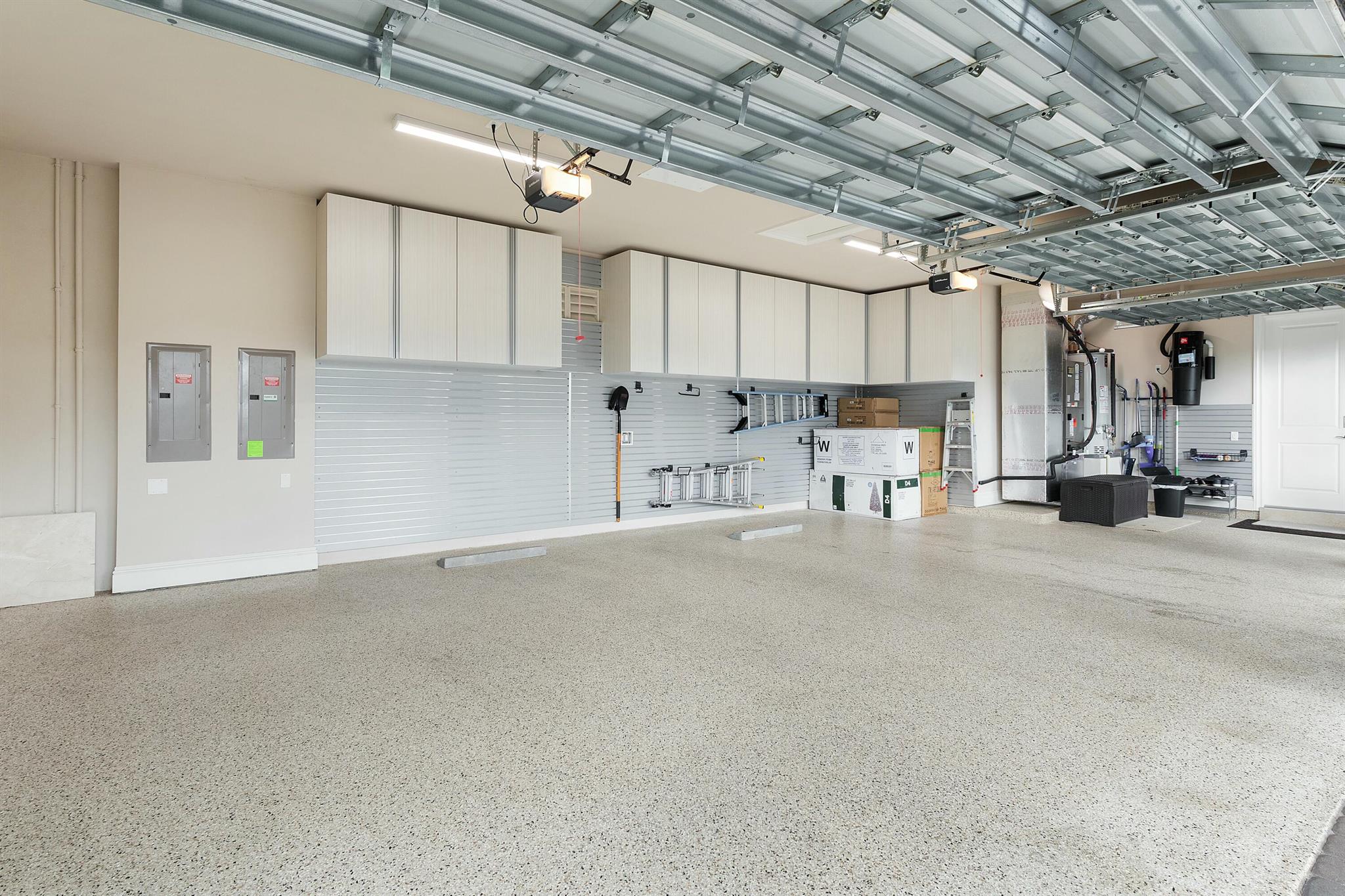 ROYAL PALM POLO - Residential