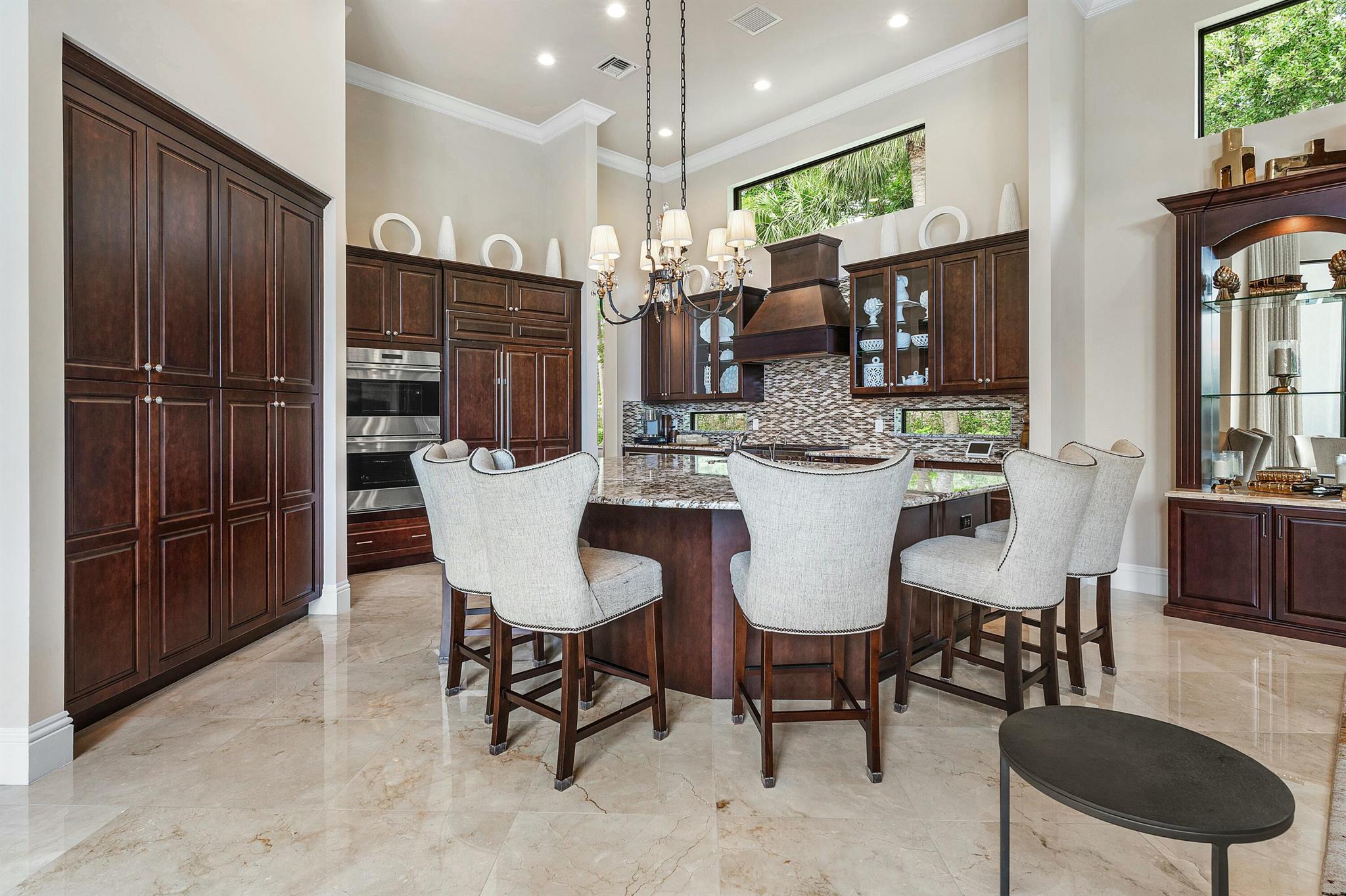 ROYAL PALM POLO - Residential