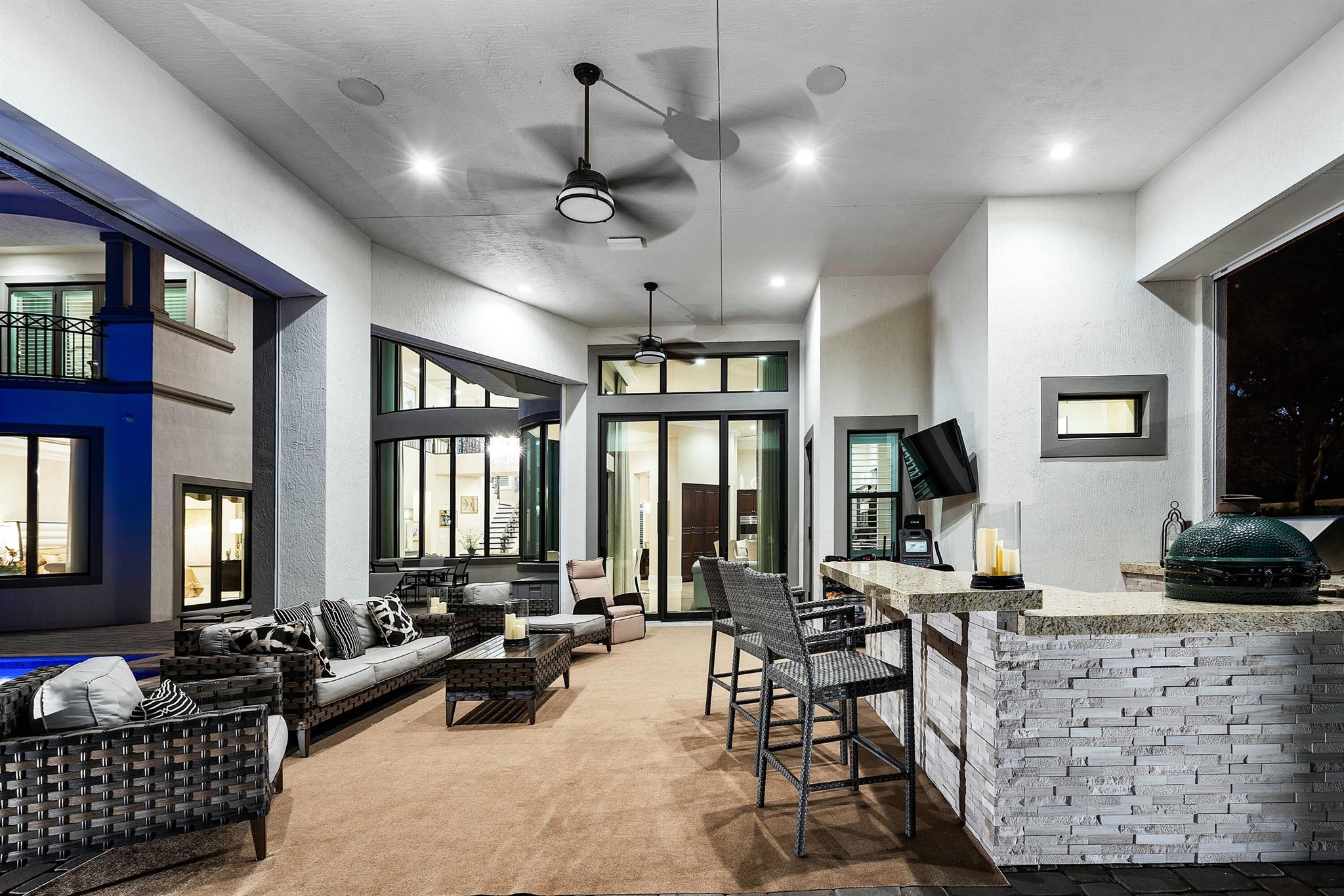 ROYAL PALM POLO - Residential