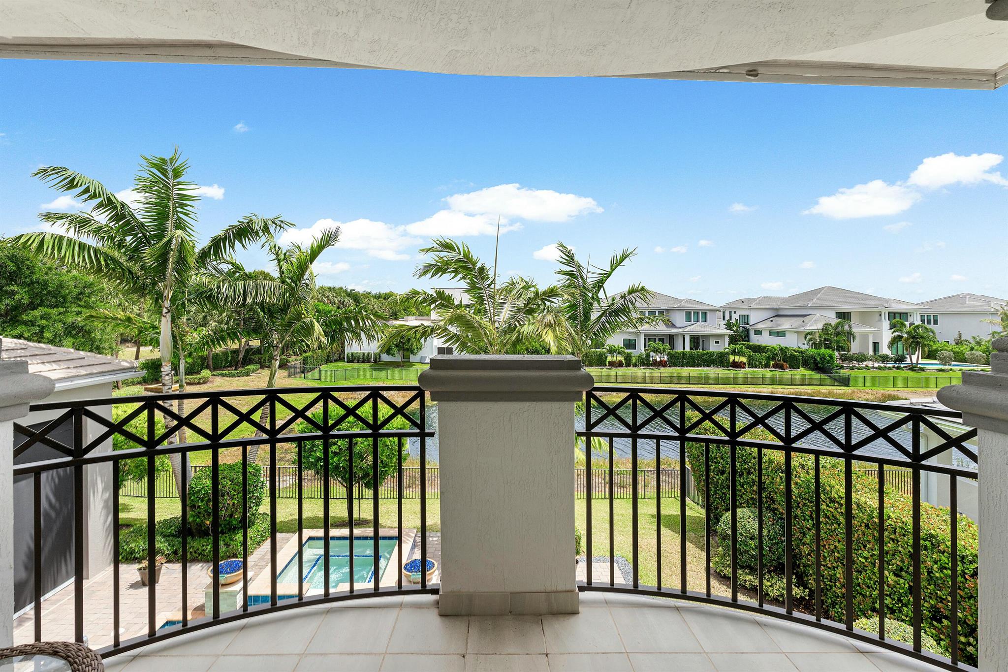 ROYAL PALM POLO - Residential