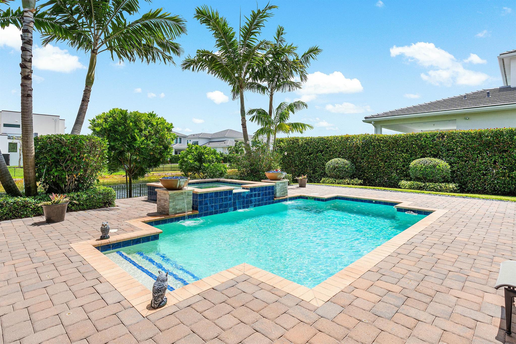 ROYAL PALM POLO - Residential