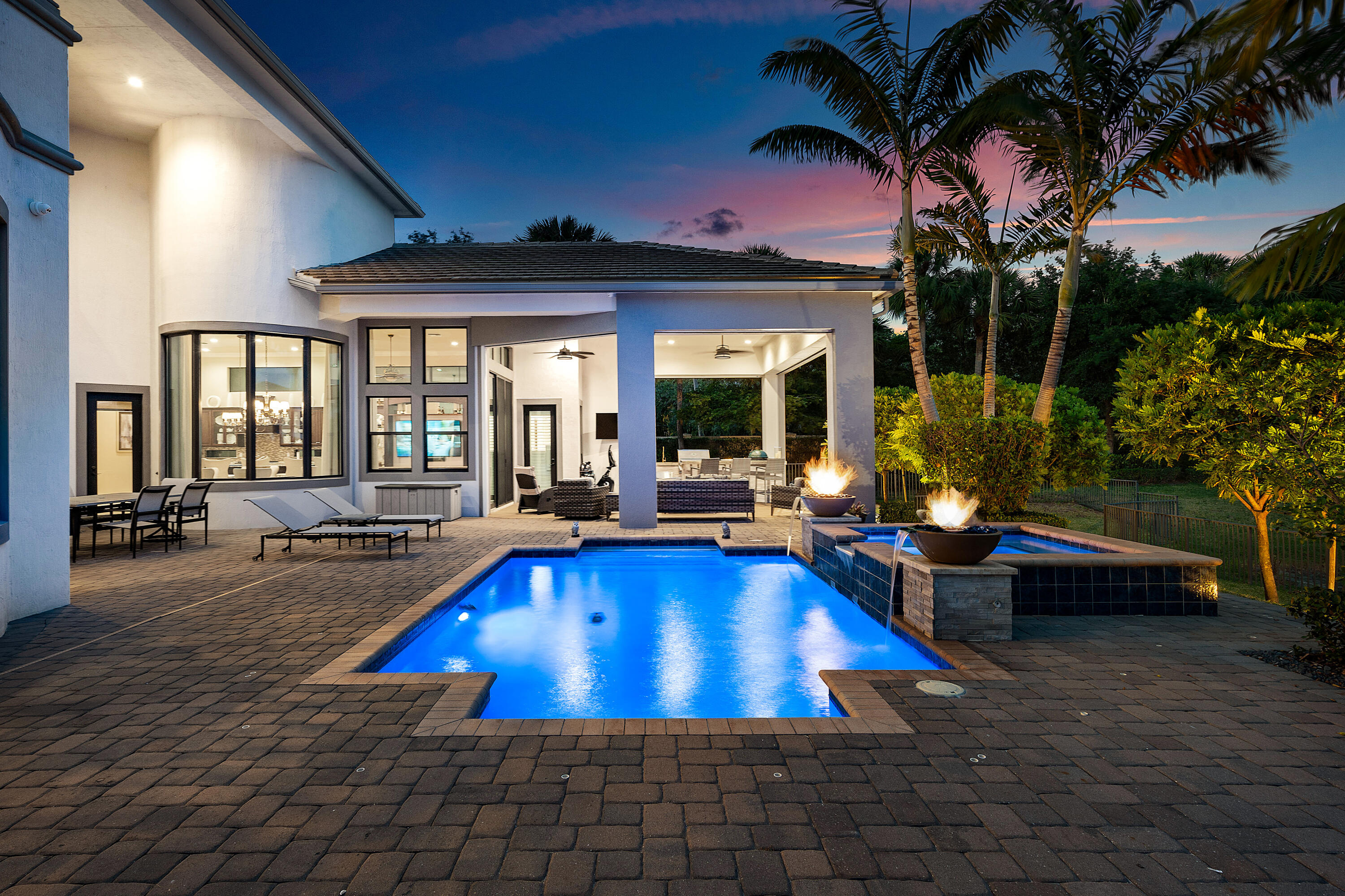 View photos, virtual tours, details... 7505 NW 27th Avenue
