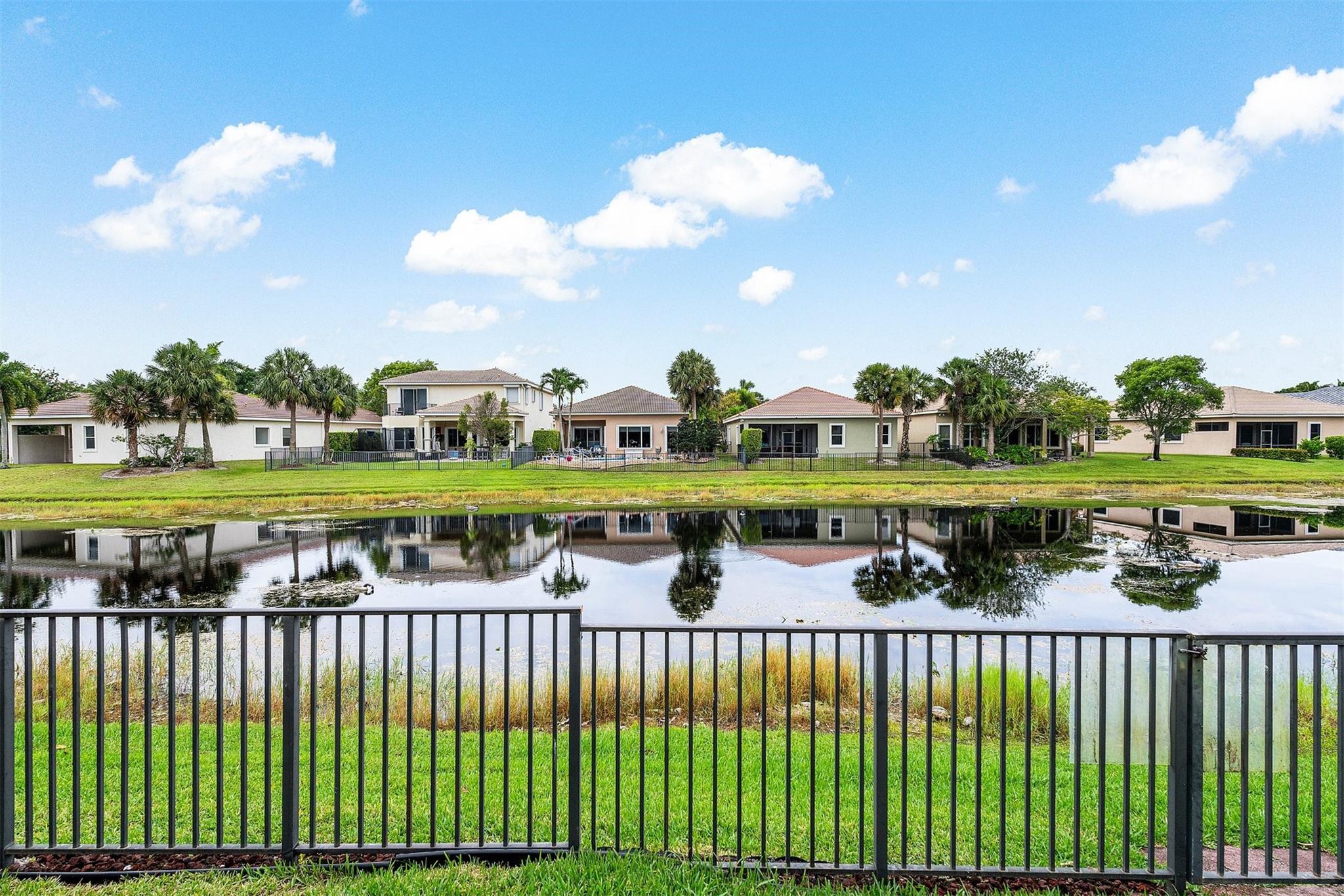 Heron Bay East 169-105 B - Residential