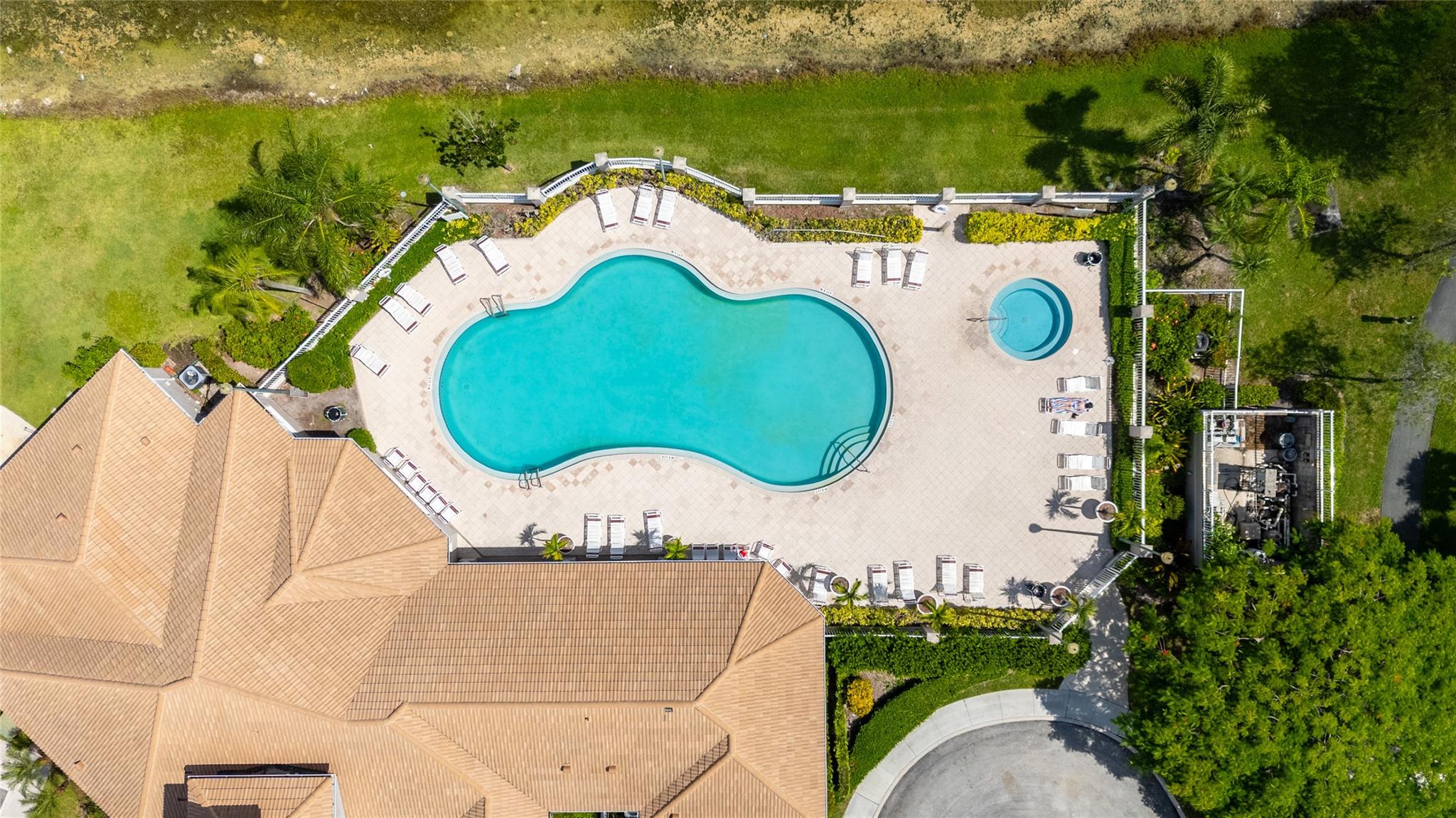 EVERGREEN LAKES - Residential
