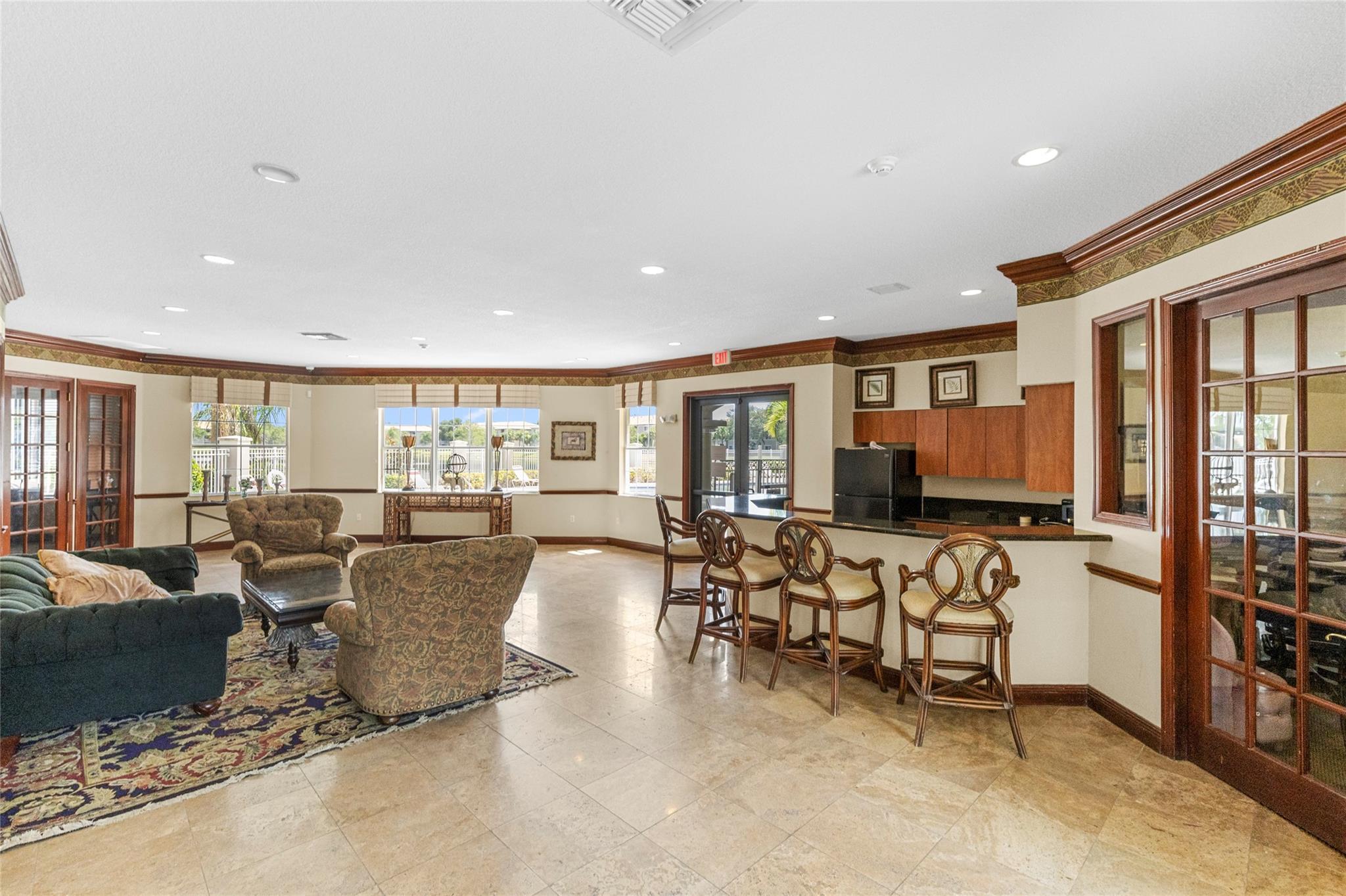 EVERGREEN LAKES - Residential