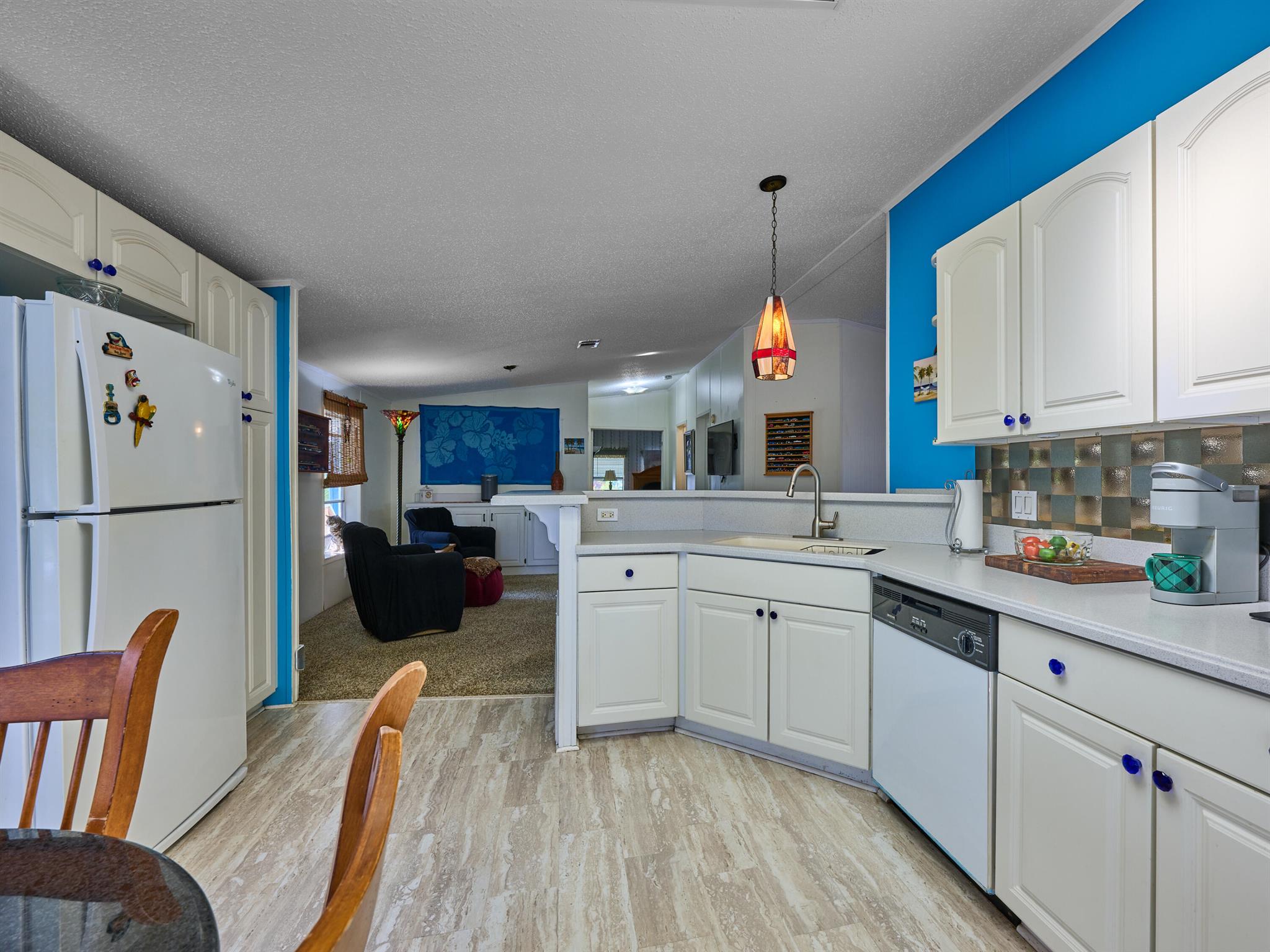 WOODBRIDGE MOBILE VILLAGE - Residential