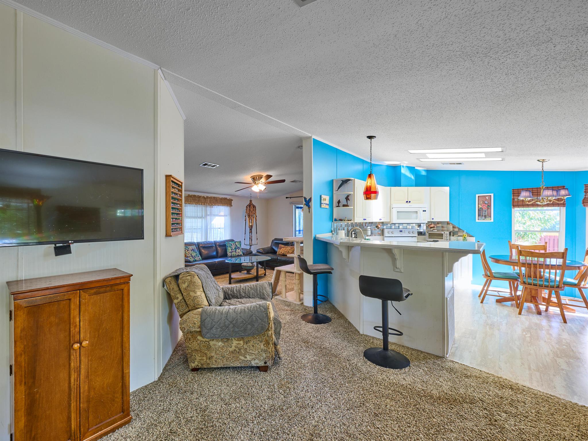 WOODBRIDGE MOBILE VILLAGE - Residential