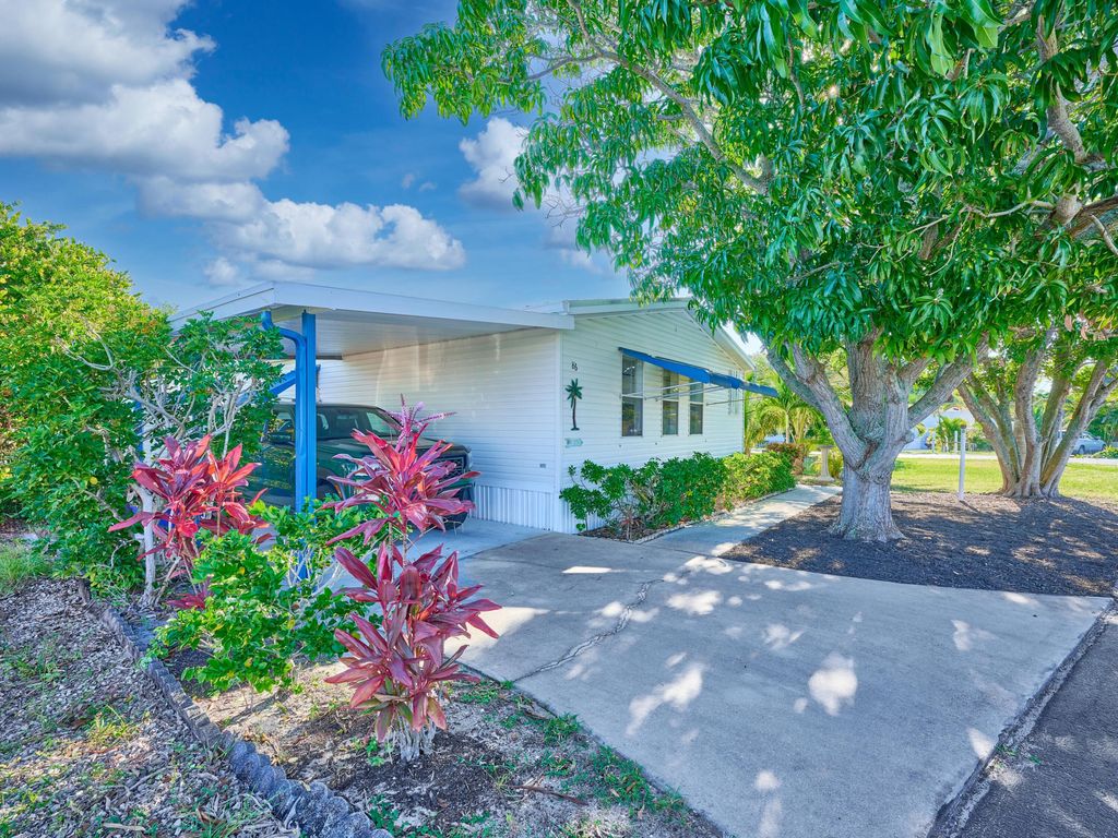 Photo of 11055 SE Federal Highway #86, Hobe Sound, FL 33455 (MLS # R11143155)