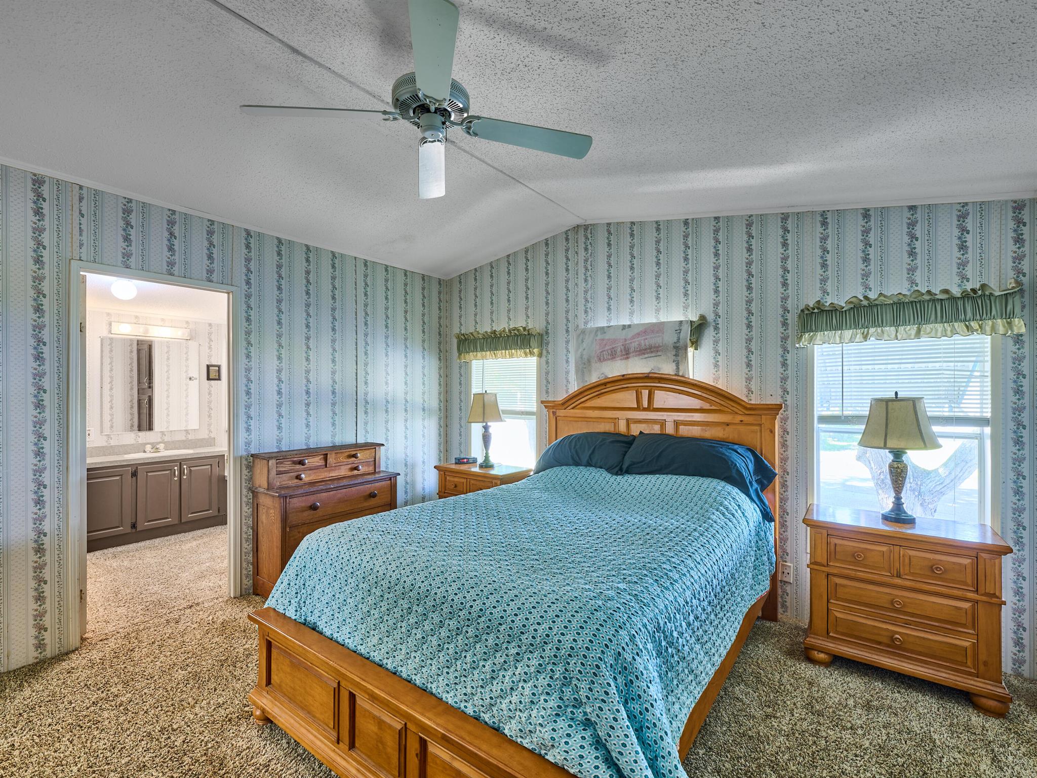 WOODBRIDGE MOBILE VILLAGE - Residential