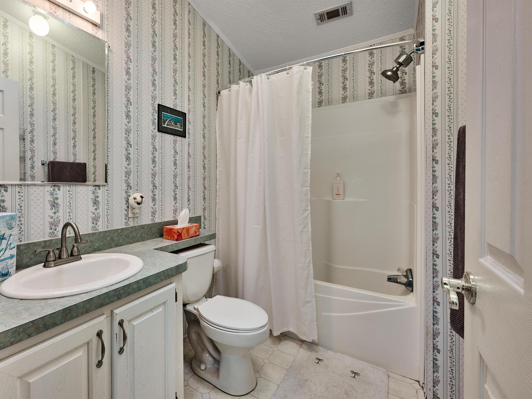 WOODBRIDGE MOBILE VILLAGE - Residential