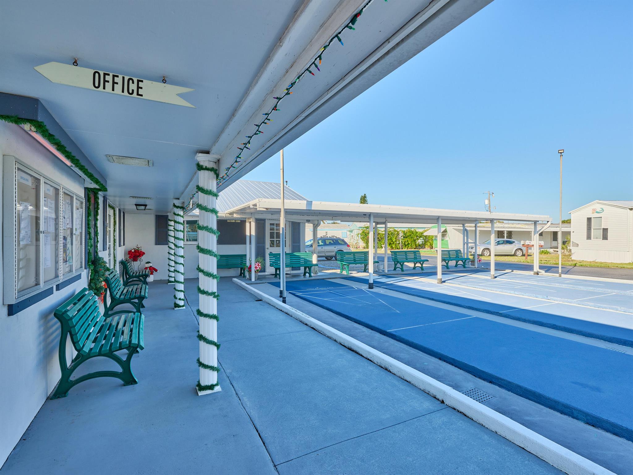 WOODBRIDGE MOBILE VILLAGE - Residential