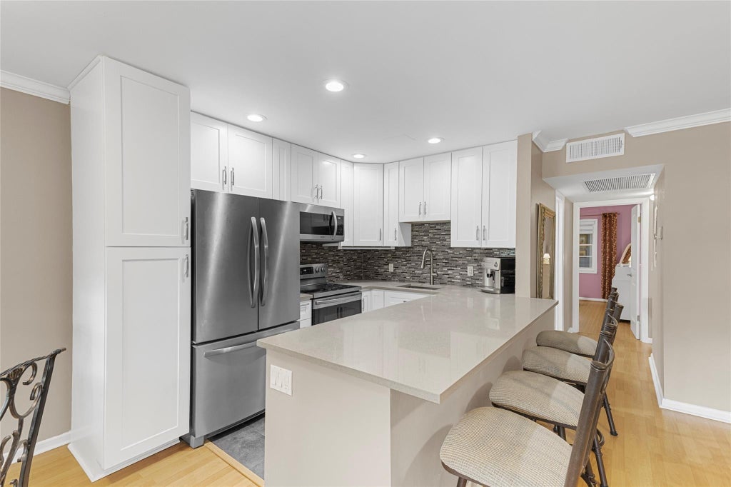 Photo of 79 Prescott D, Deerfield Beach, FL 33442 (MLS # B26083077)