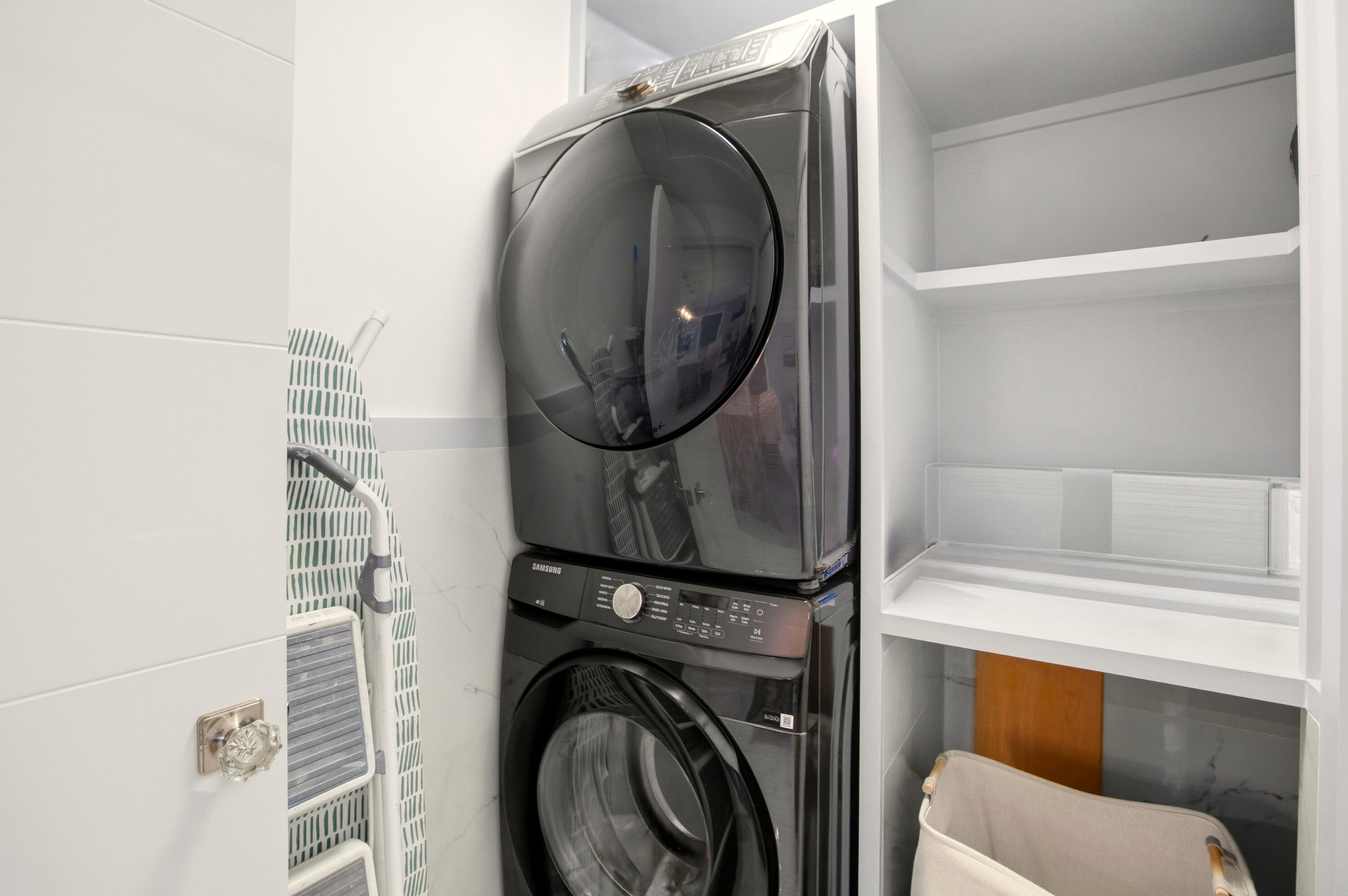 SUGAR POND MANOR OF WELLINGTON - Residential