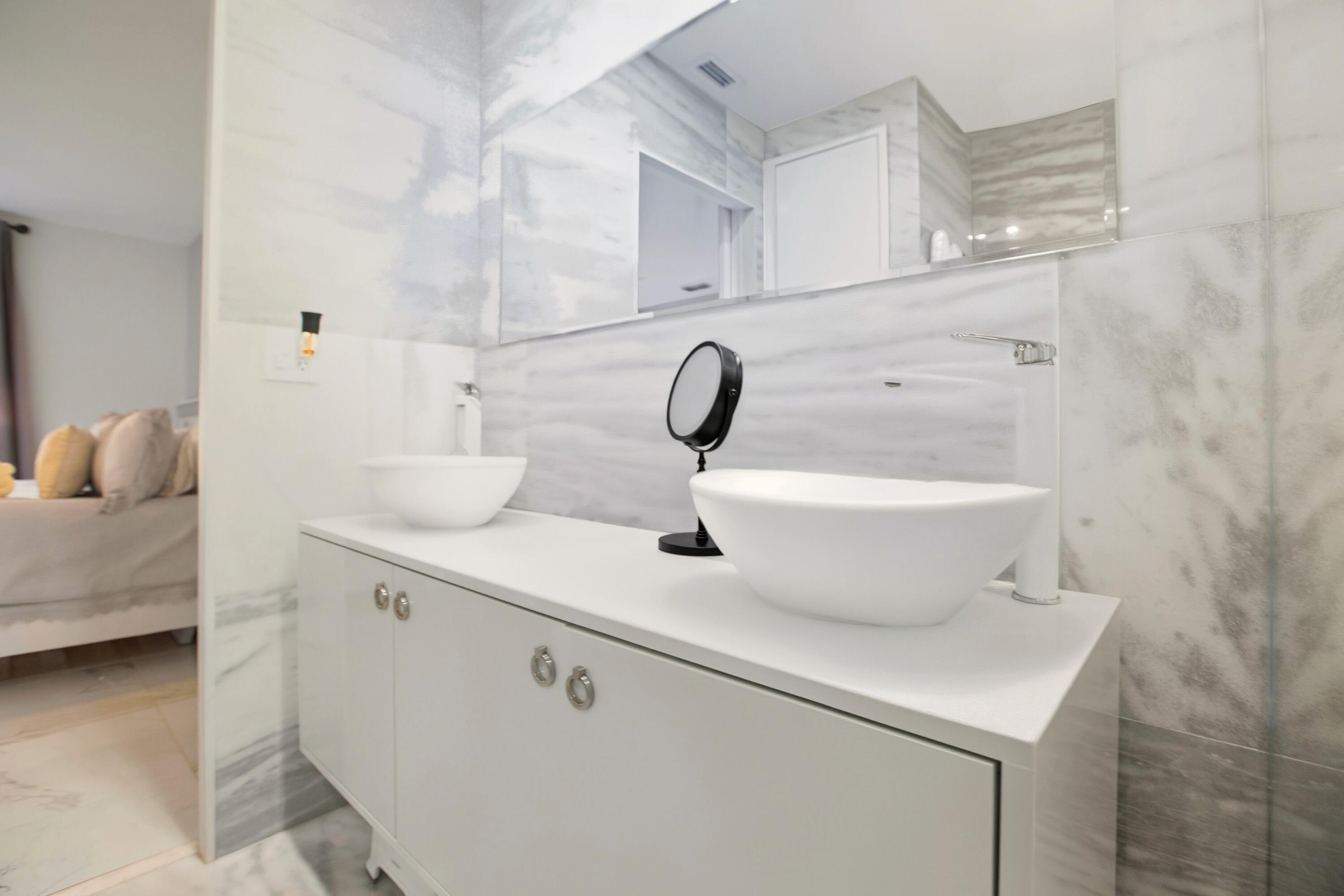 SUGAR POND MANOR OF WELLINGTON - Residential