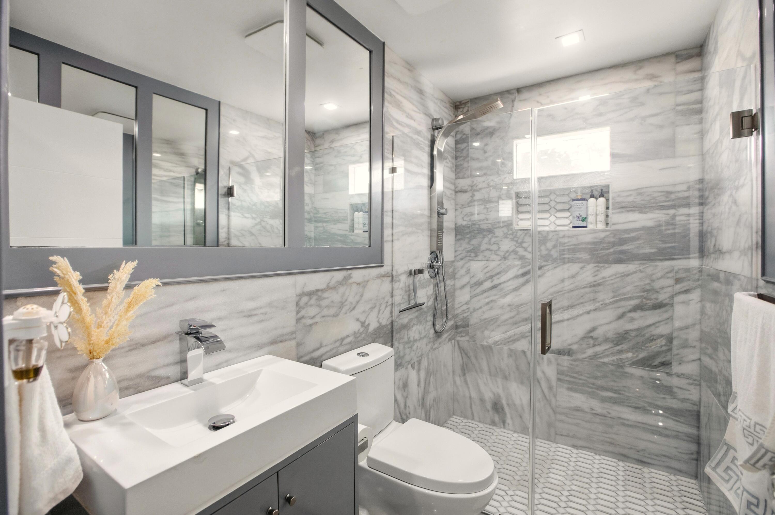 SUGAR POND MANOR OF WELLINGTON - Residential