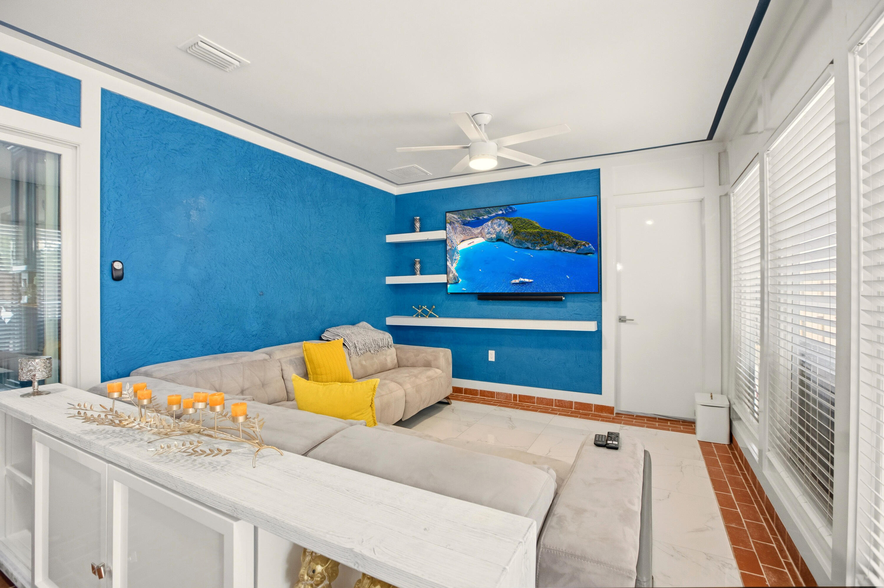 SUGAR POND MANOR OF WELLINGTON - Residential