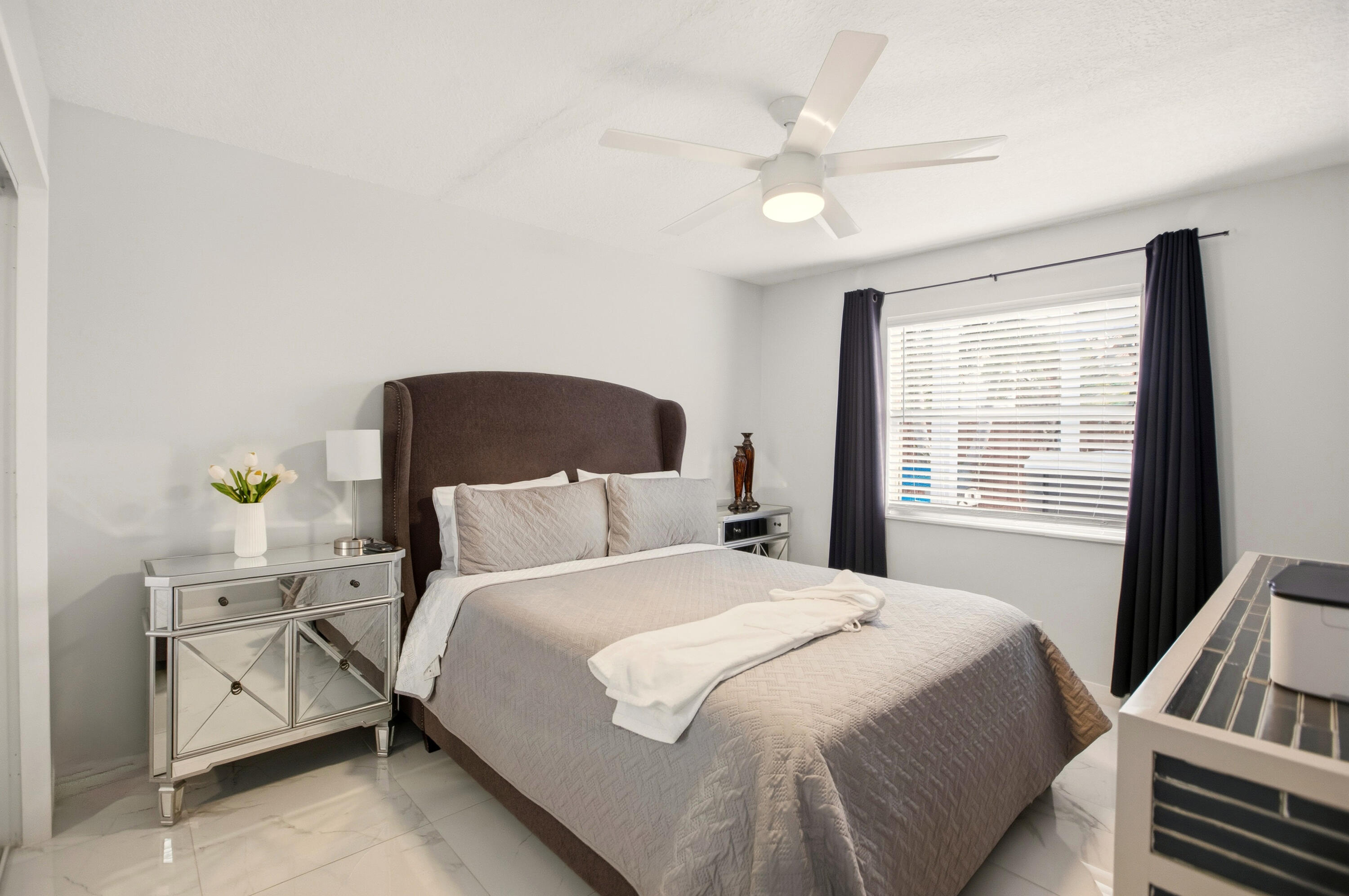 SUGAR POND MANOR OF WELLINGTON - Residential