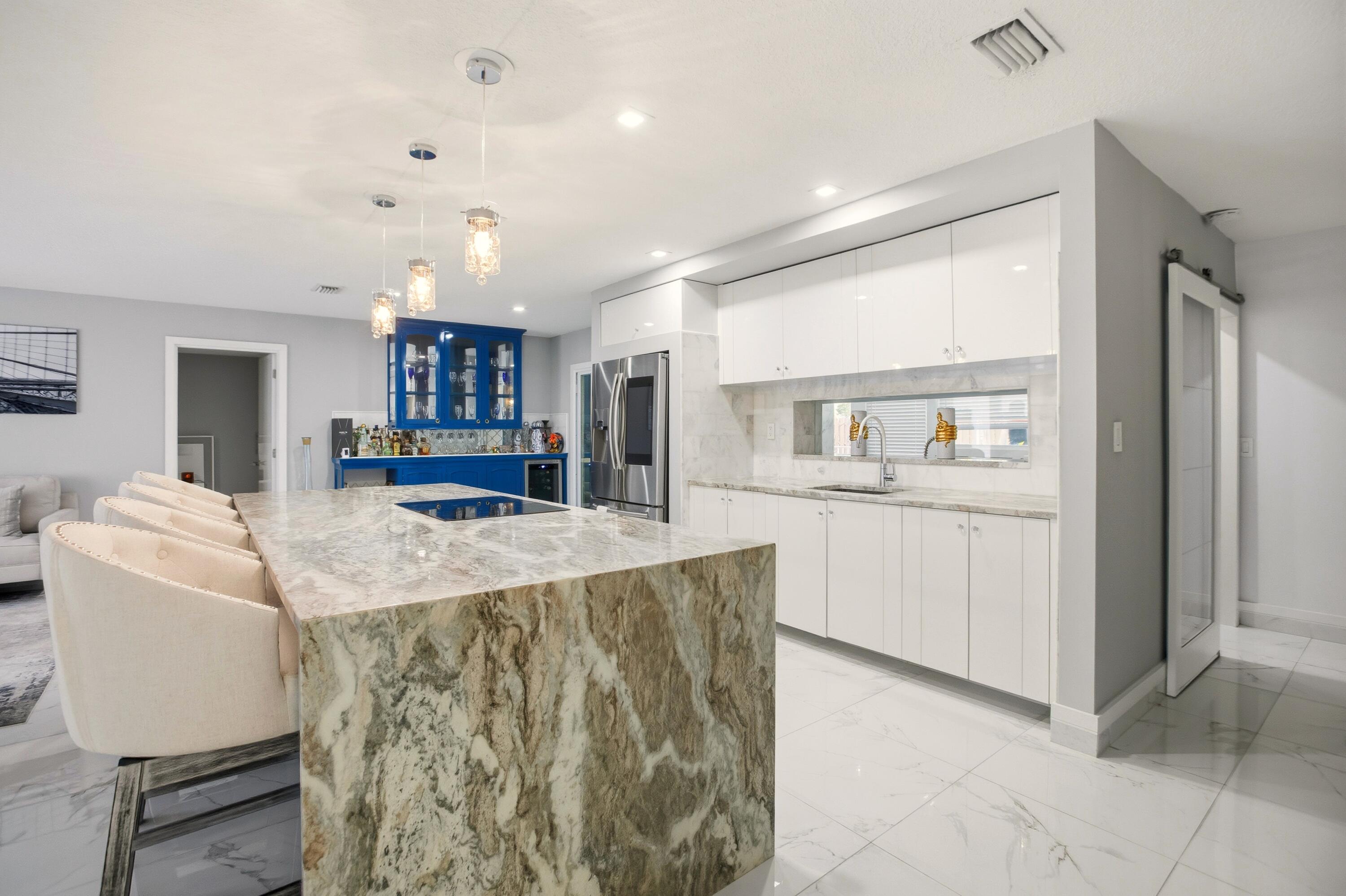 SUGAR POND MANOR OF WELLINGTON - Residential