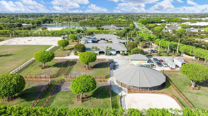 GRAND PRIX FARMS - Residential