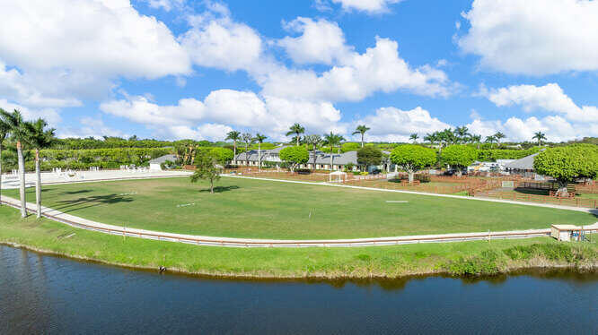 GRAND PRIX FARMS - Residential