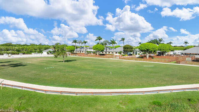 GRAND PRIX FARMS - Residential