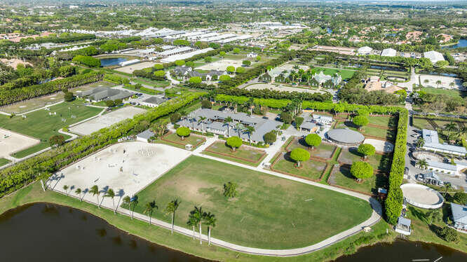 GRAND PRIX FARMS - Residential