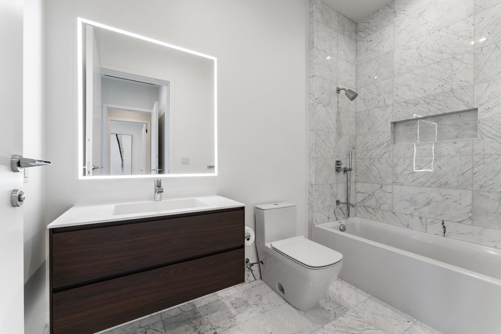 SEAGLASS - Residential