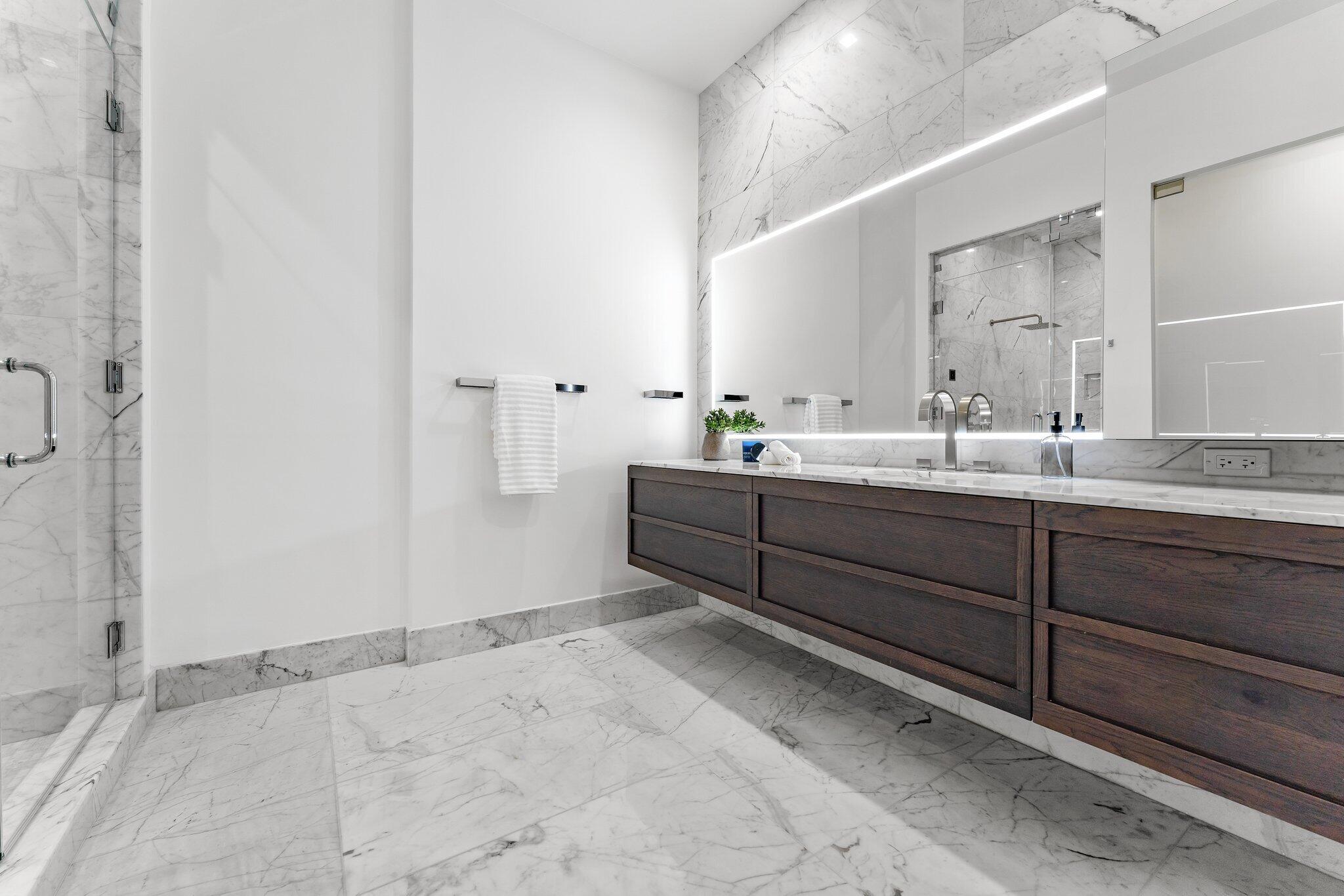 SEAGLASS - Residential