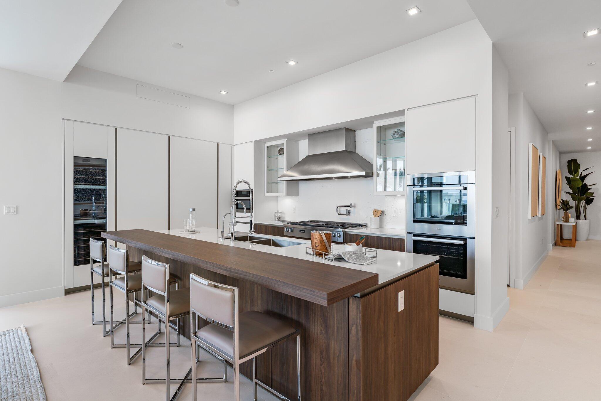 SEAGLASS - Residential