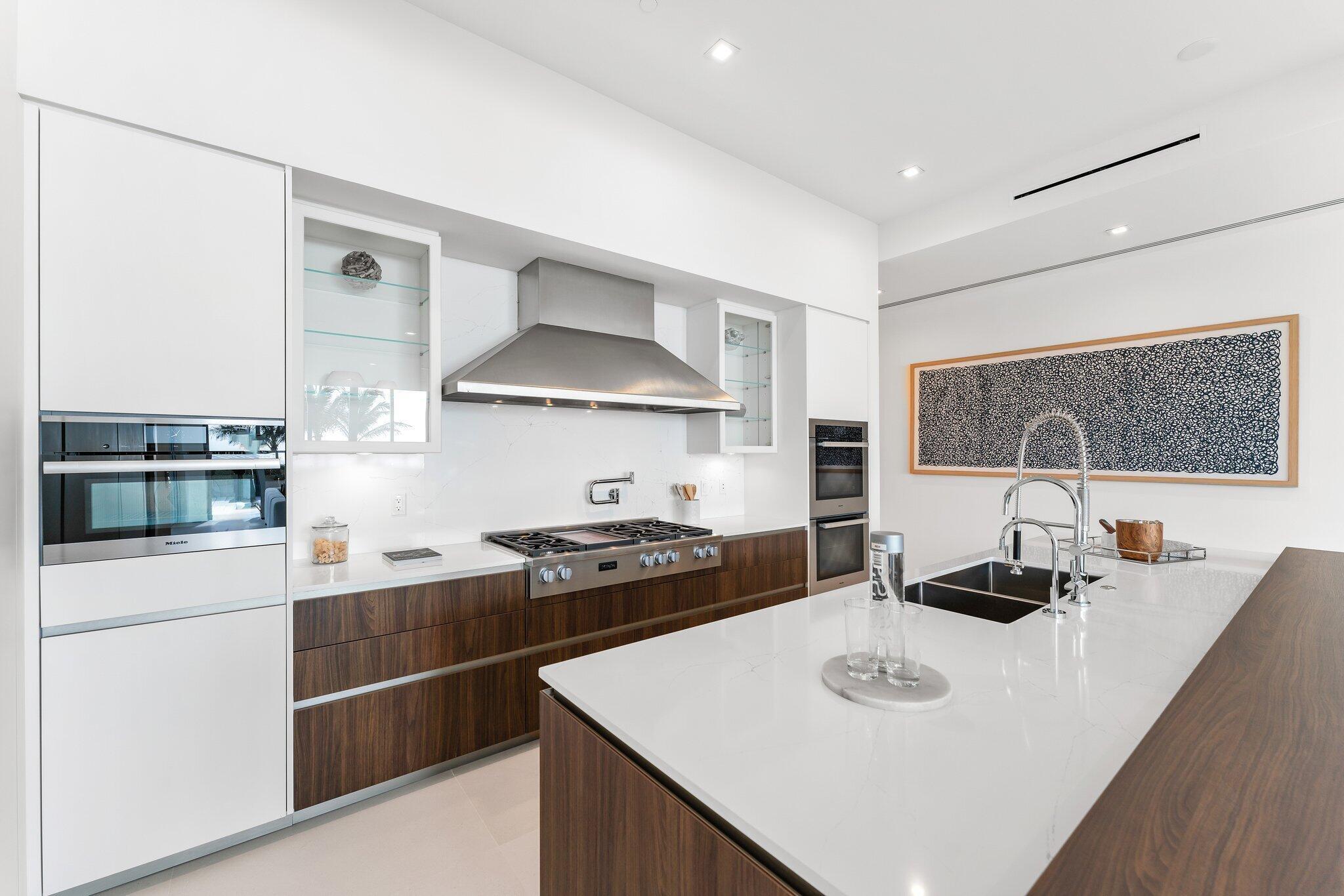 SEAGLASS - Residential