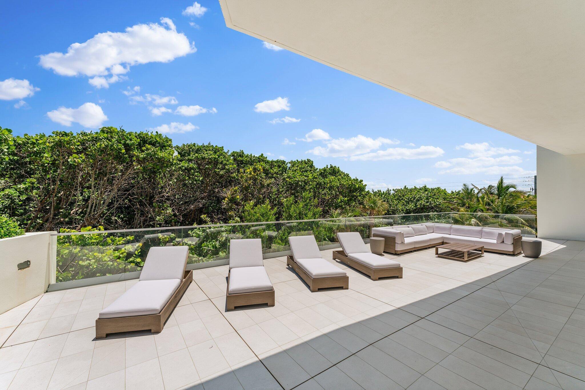 SEAGLASS - Residential