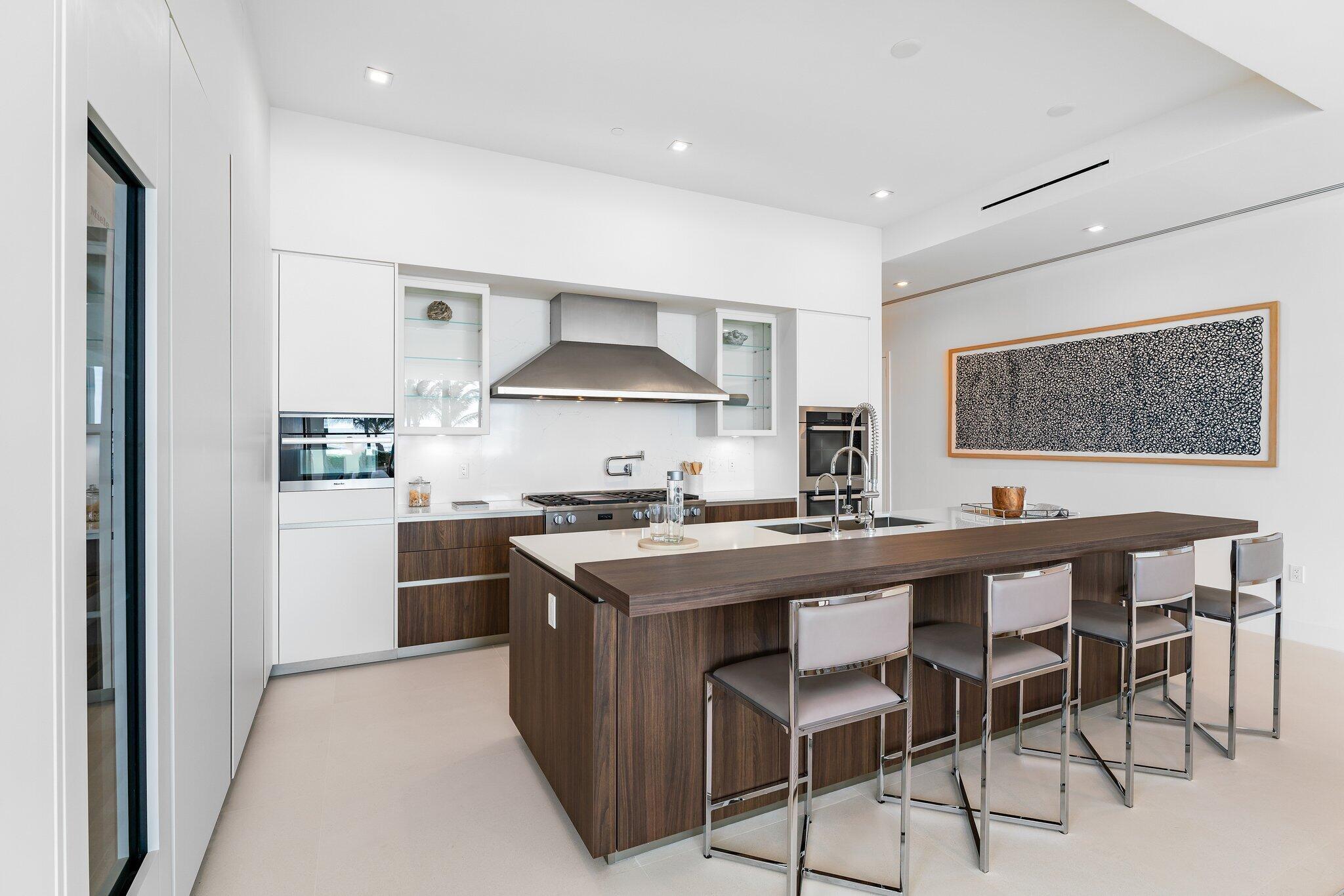 SEAGLASS - Residential