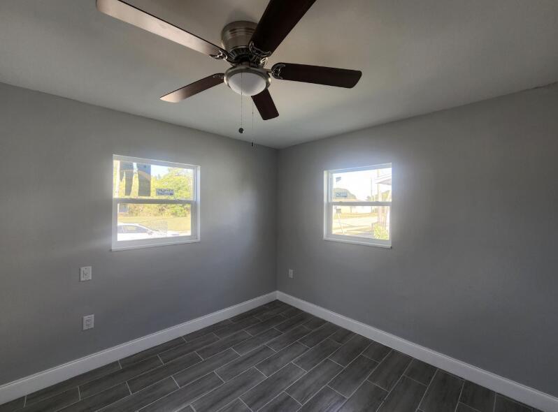 SUZANNE PARK - Residential Lease