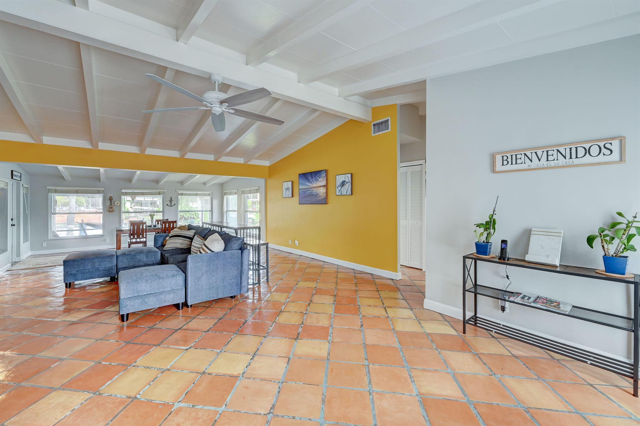 2554 Sugar Loaf Lane