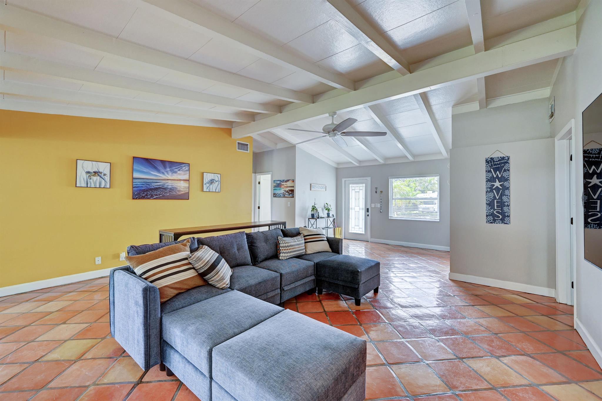 2554 Sugar Loaf Lane
