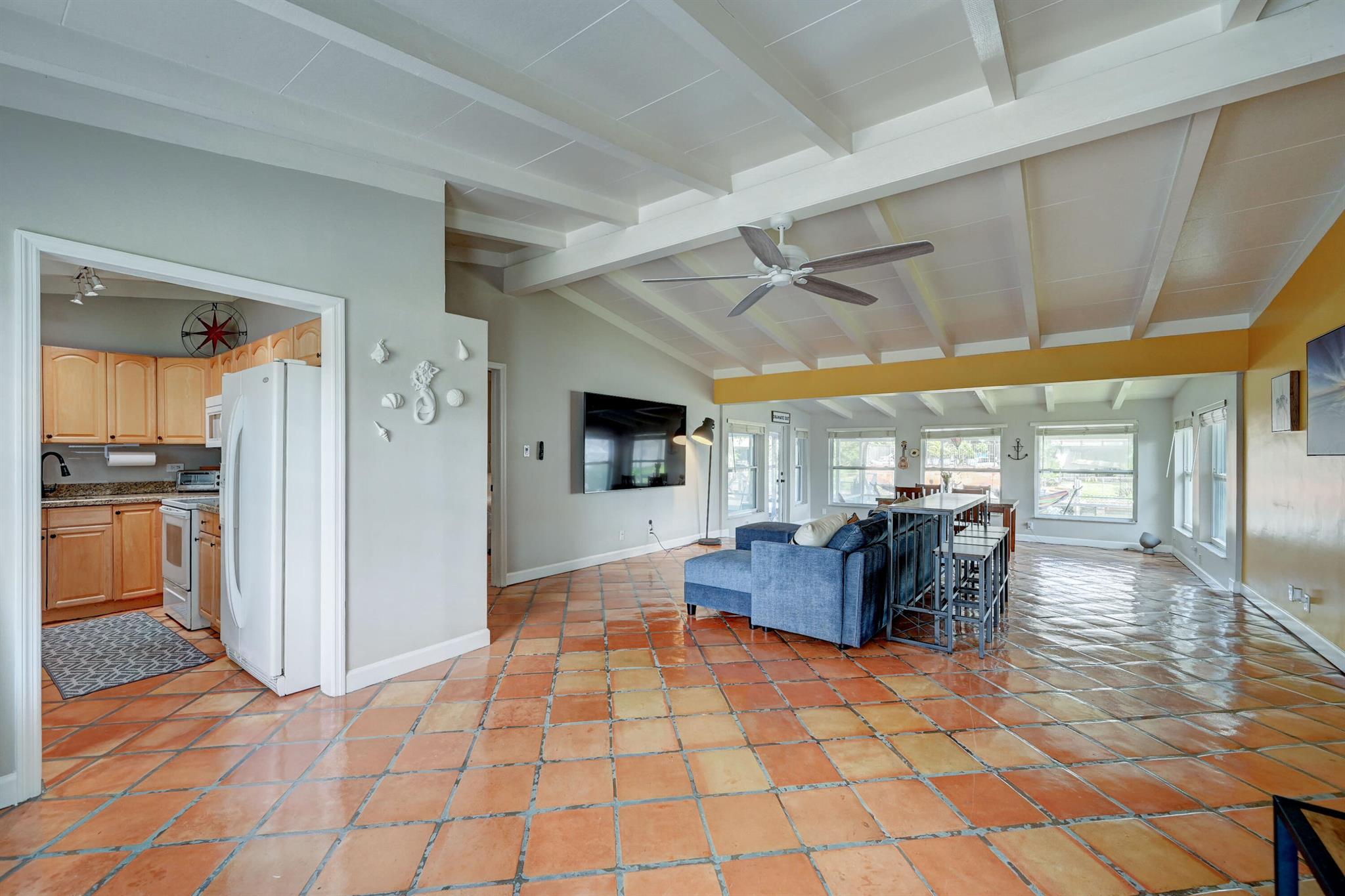 2554 Sugar Loaf Lane