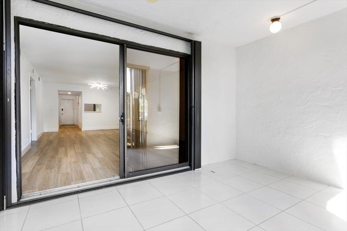 LAKESIDE CONDO 2 OF BANYA - Residential