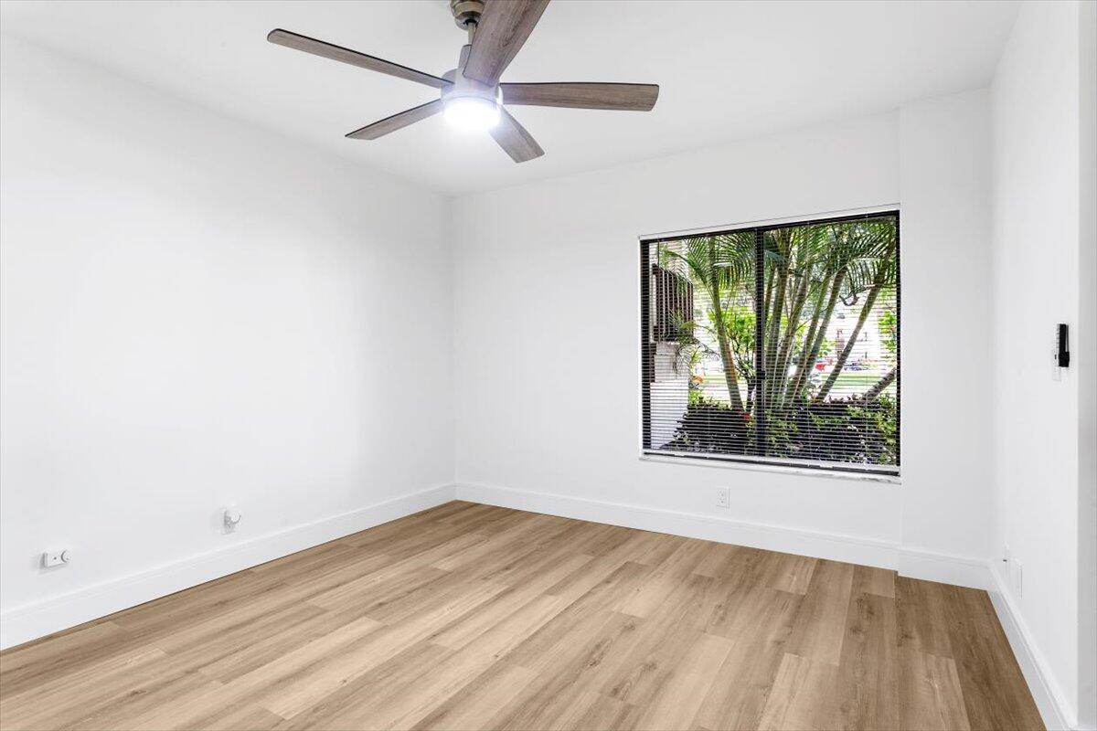 LAKESIDE CONDO 2 OF BANYA - Residential