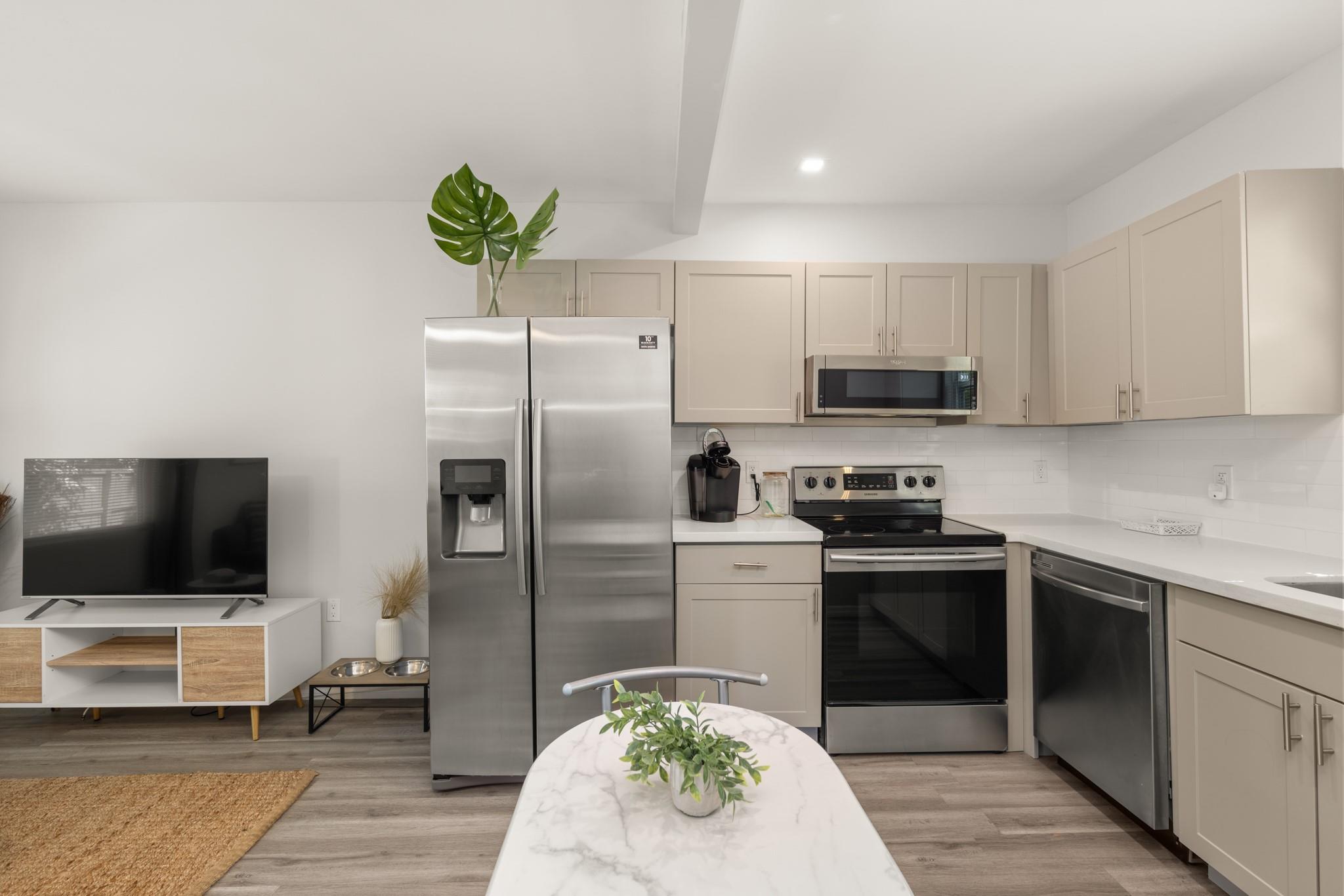 615 SW 14th Ave, Fort Lauderdale, FL, 33312/$789,000 3 615 SW 14th Ave