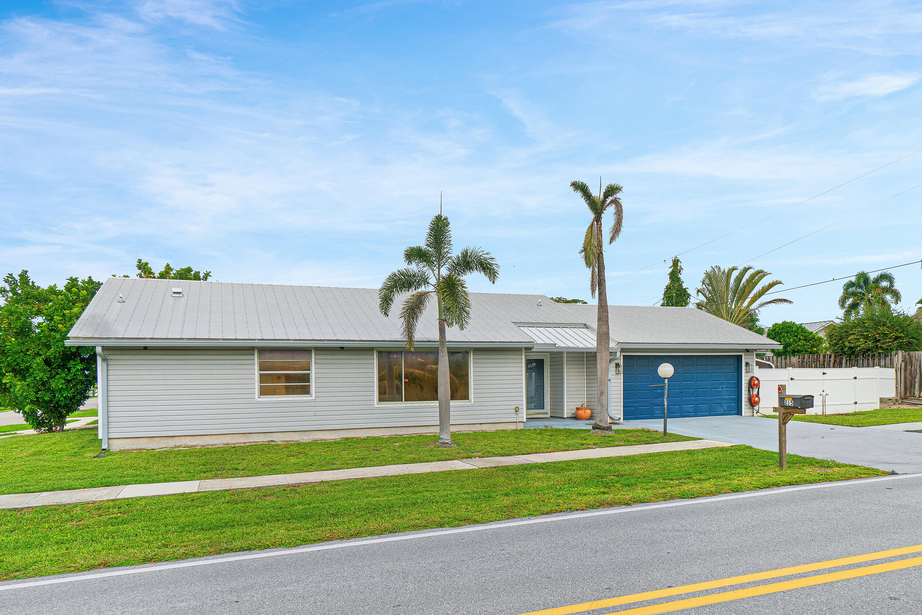 215 SW 8TH Street