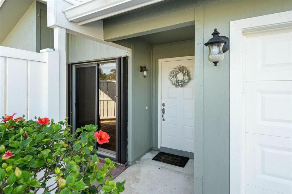 Photo of 6686 SE Yorktown Drive, Hobe Sound, FL 33455 (MLS # R11057069)