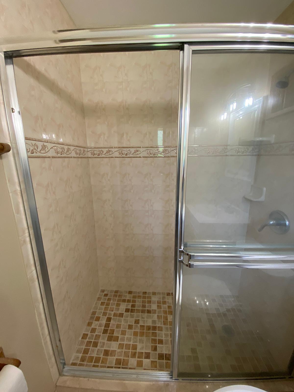 PALM BEACH COLONY SEC 2 - Residential Lease