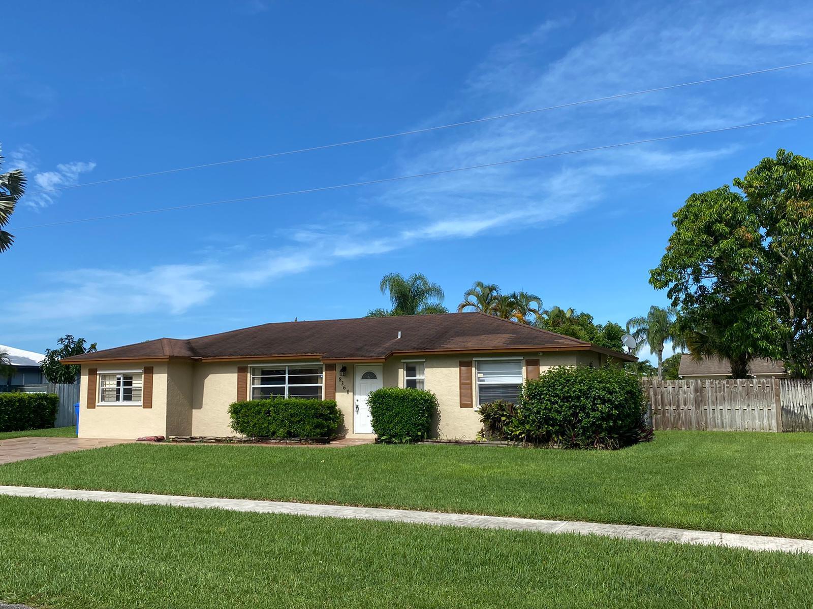 PALM BEACH COLONY SEC 2 - Residential Lease