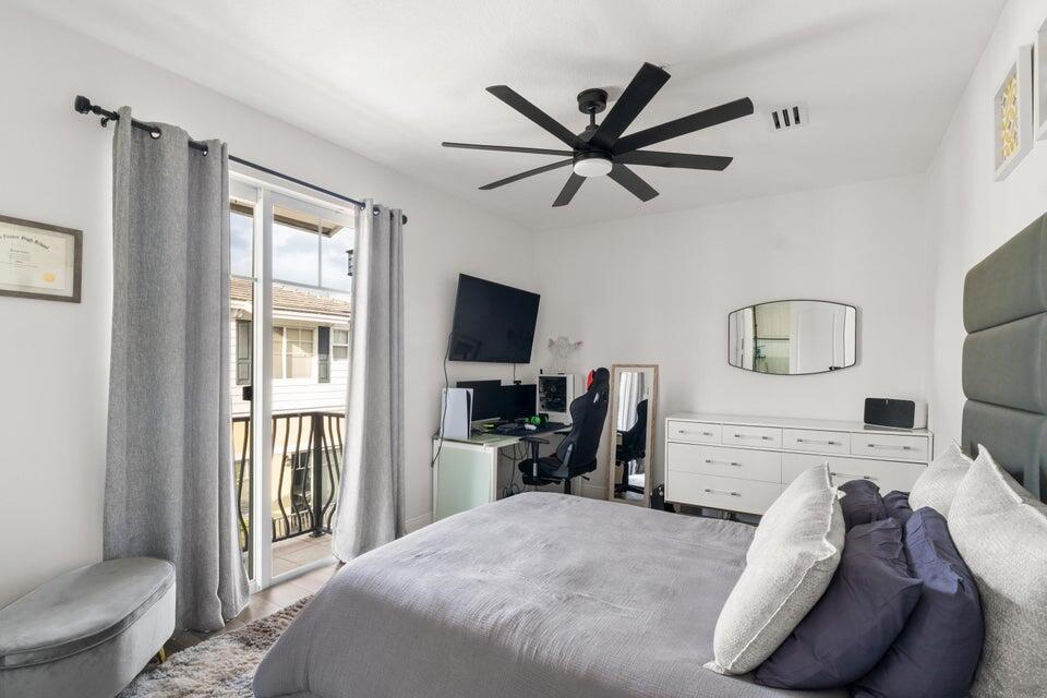 VISTAZO AT BOCA RATON - Residential Lease