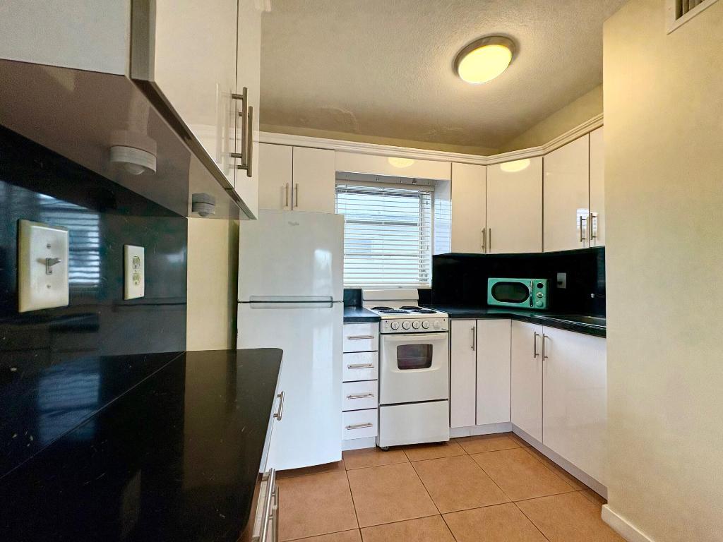 HOLIDAY APARTMENTS CONDO - Residential Lease