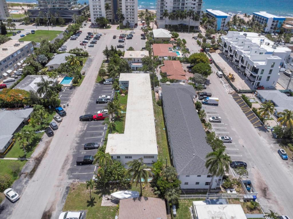 HOLIDAY APARTMENTS CONDO - Residential Lease